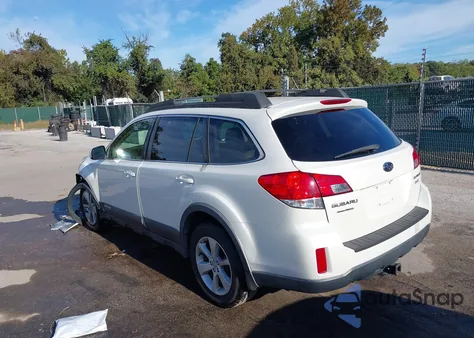 2013 Subaru Outback 2.5I Premium z USA, uszkodzony, nr VIN 4S4BRBCC1D3308911